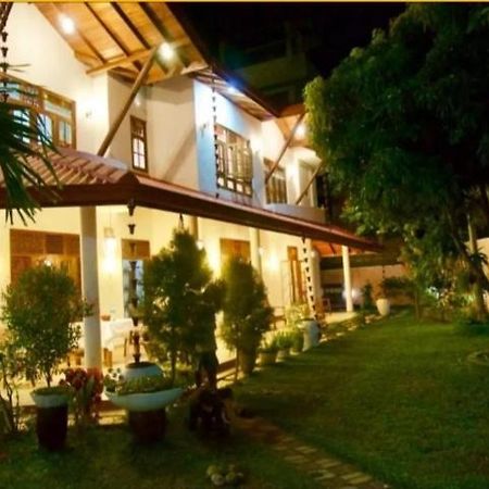 Sisil Villa マータラ エクステリア 写真
